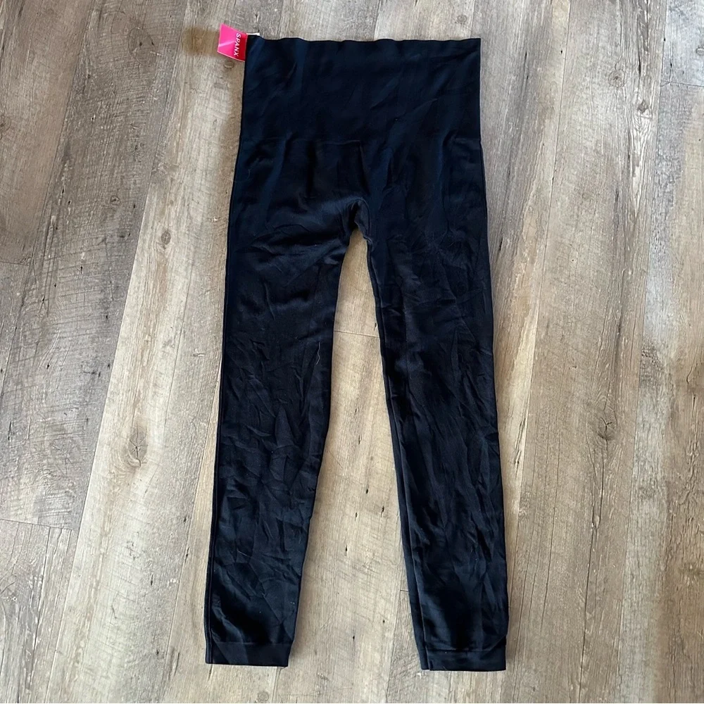 New Spanx Look At Me Now Leggings - Picture 6 of 8